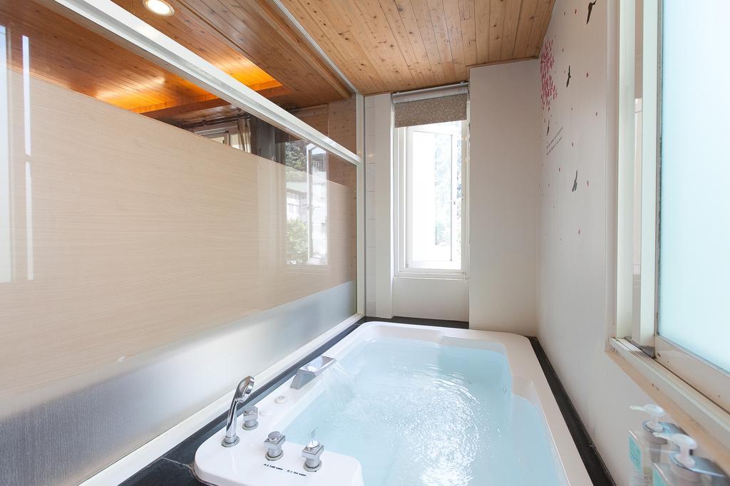 Lover Hot Spring B&B Jiaoxi Exterior foto